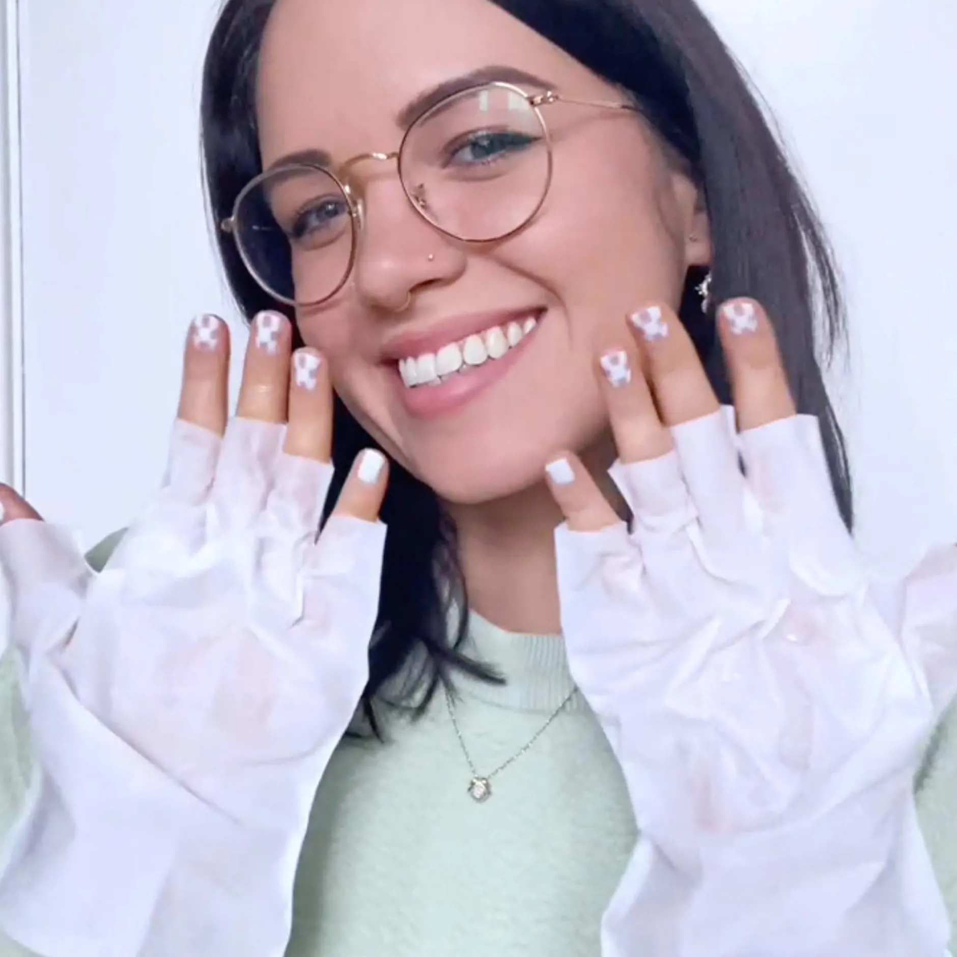 BeautyPro Hand Therapy Hydrating Hand Gloves Outlet