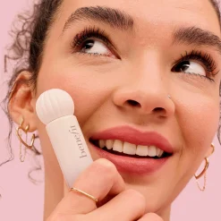 benefit Plushtint Moisturising Matte Lip Tint - 06 Pillow Play Hot