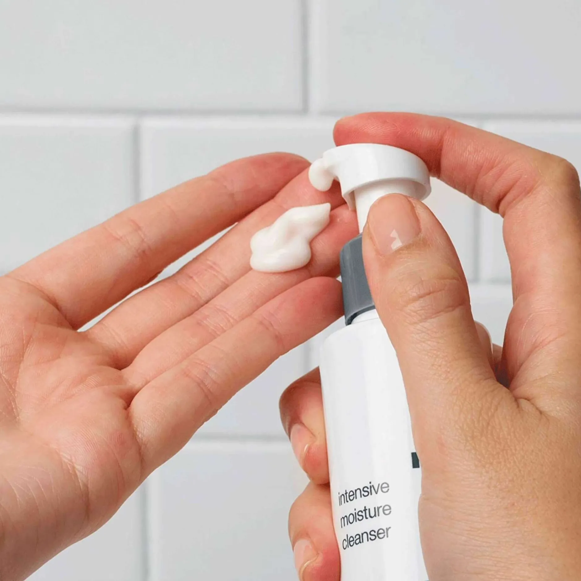 Dermalogica Daily Skin Health Intensive Moisture Cleanser 295ml Outlet