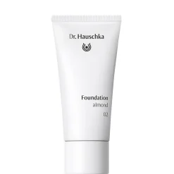 Dr. Hauschka Foundation 06 Walnut 30ml Hot