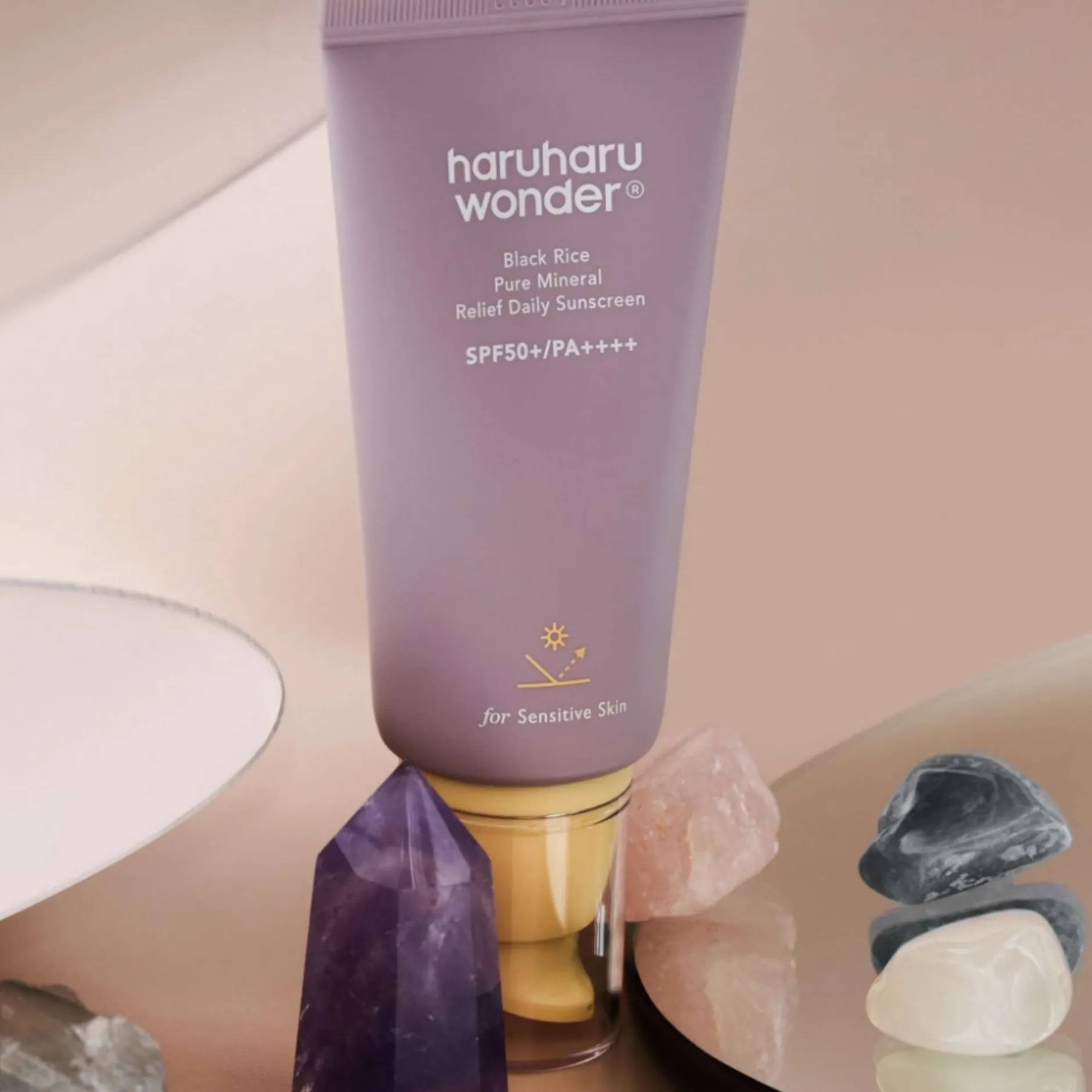 Haruharu Wonder Sun & Tan Black Rice Pure Mineral Relief Daily Sunscreen PA++++ SPF50+ 50ml