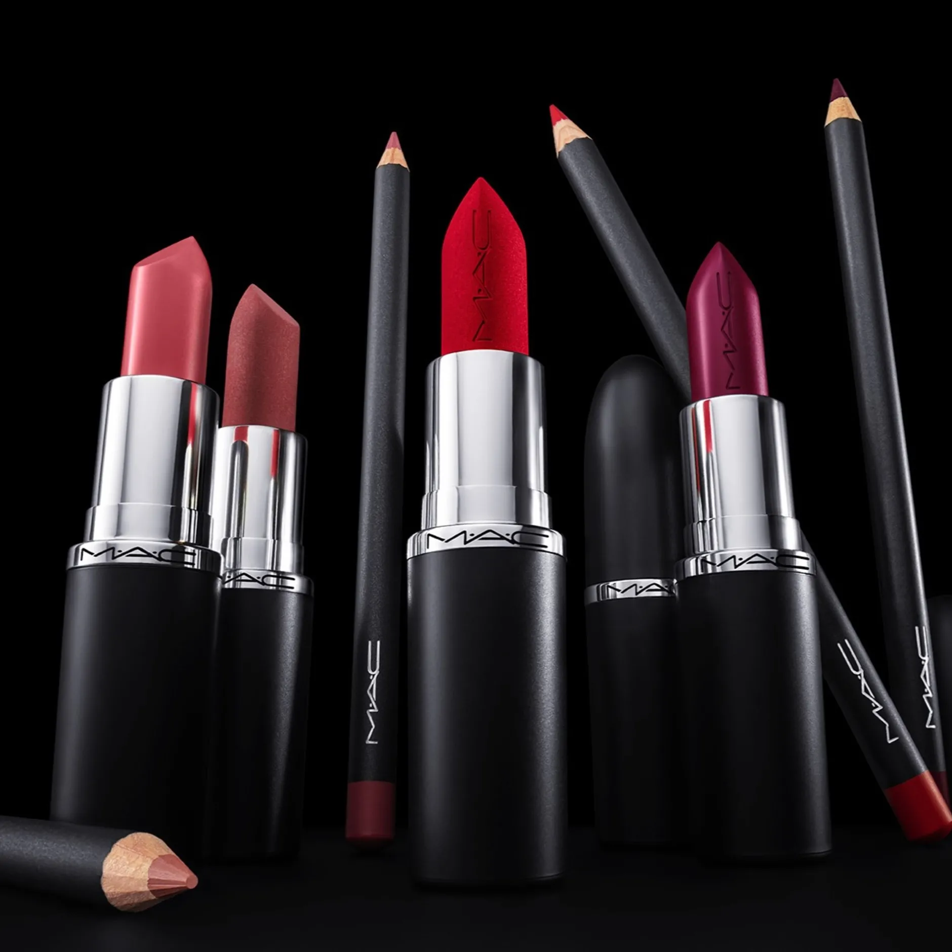 M.A.C MACximal Sleek Satin Lipstick Brick-O-La 3.5g Discount
