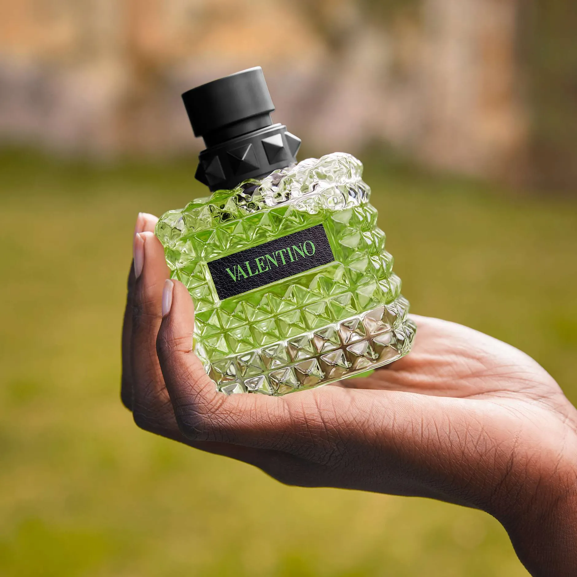 Valentino Born in Roma Donna Green Stravaganza Eau de Parfum Spray 30ml Clearance